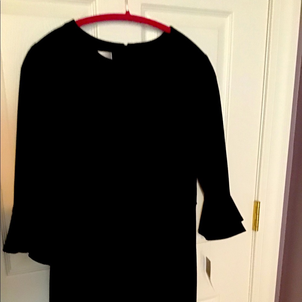ClosetClearout-make offer ! Lovely black dress!